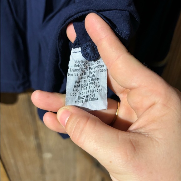 Johnny was long sleeve top - Picture 3 of 6